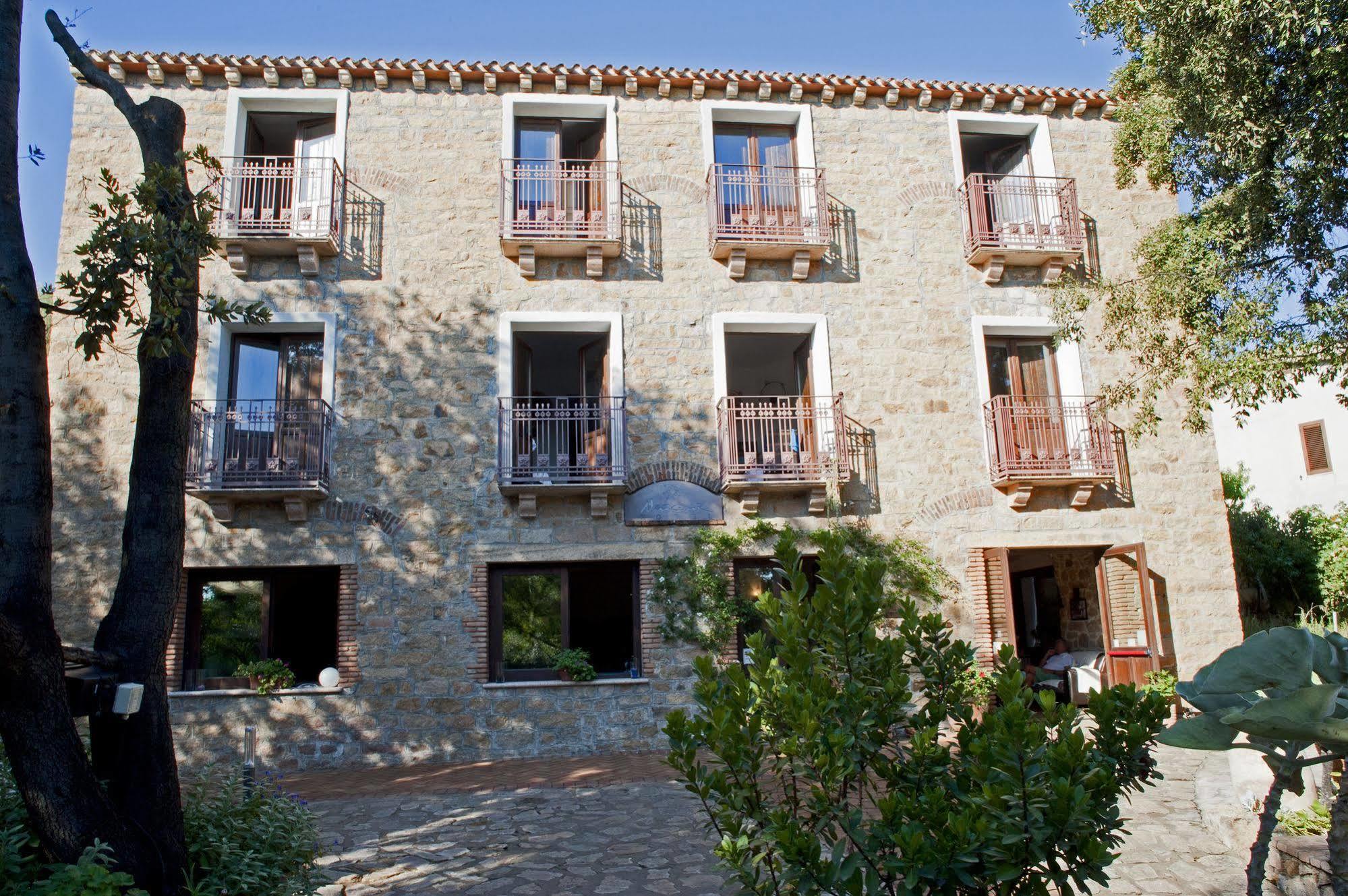 Nascar Hotel Santa Maria Navarrese Exterior photo
